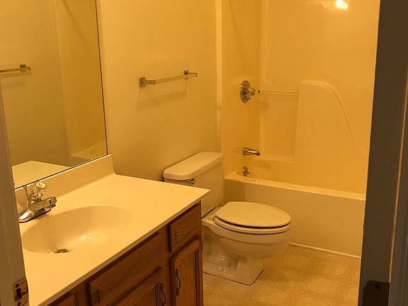4th image of 3248 River Oaks Blvd