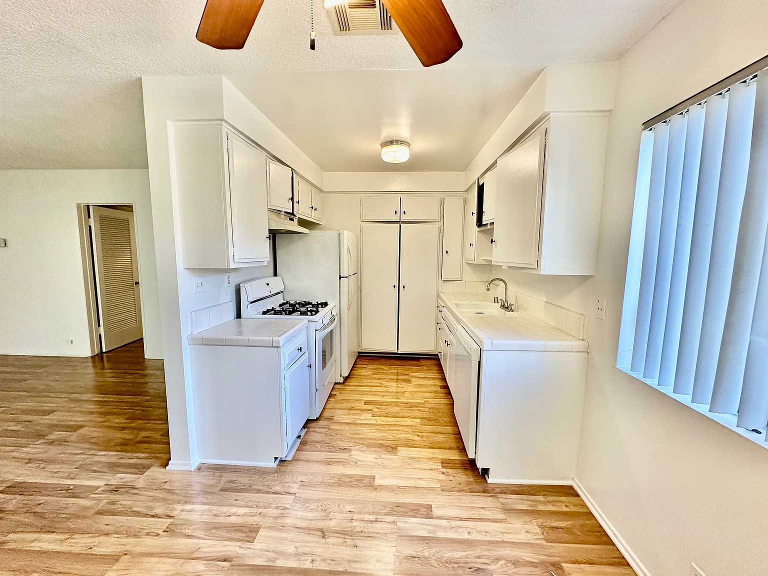2 bed, $2,800 — Photo 3