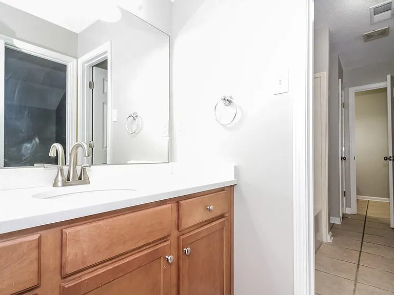 8695 Rogers Park Ave — Photo 15