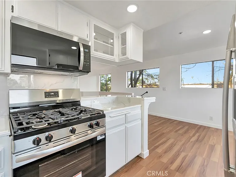 609 E Phillips Blvd — Photo 13