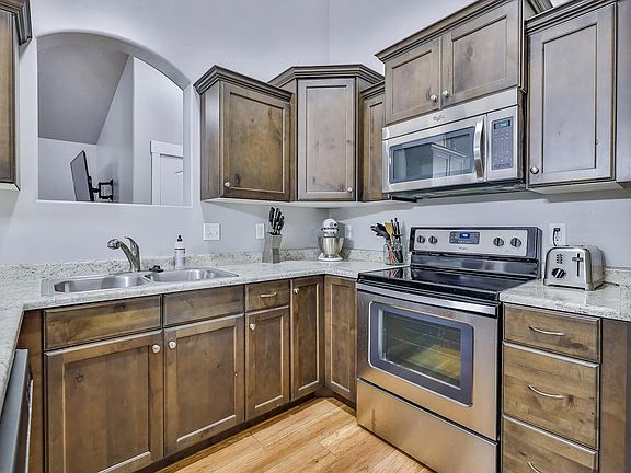 3rd image of 1893 N Crest Rd W #12