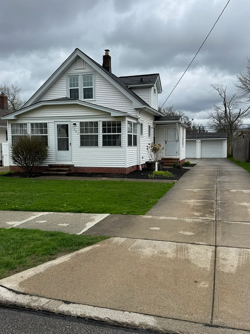 1327 Mayfield Ridge Rd photo 1