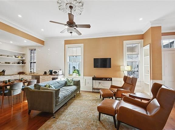 4th image of 1115 2nd St #1