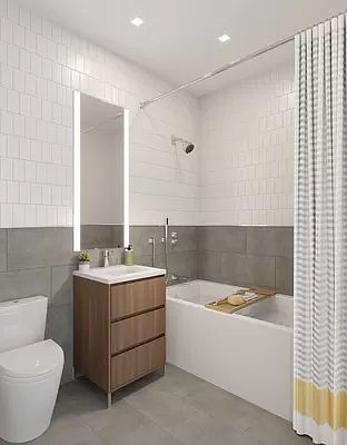 4th image of 2121 31st St #5E