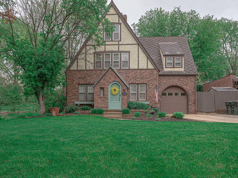 1st image of 2806 Valley Dr