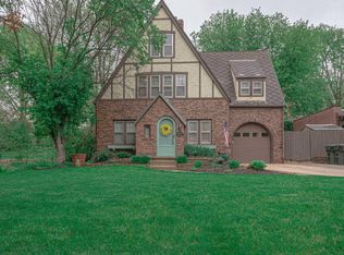 2806 Valley Dr, Sioux City, IA 51104