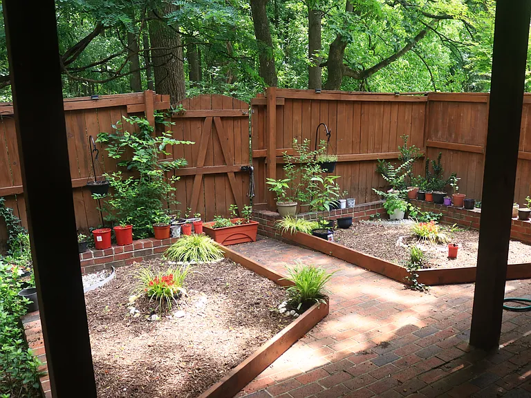 6012 Loganwood Dr — Photo 23