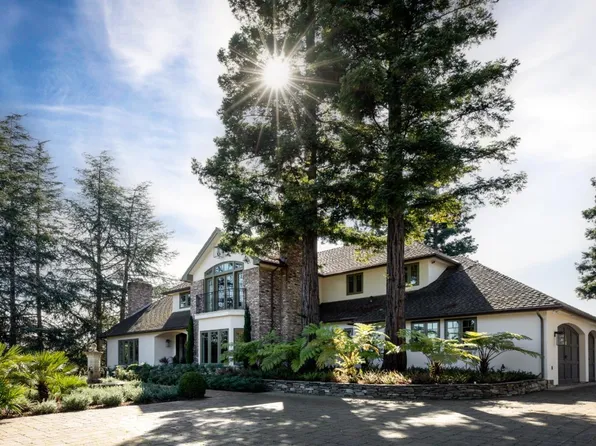 26052 Fremont Rd, Los Altos, CA 94022