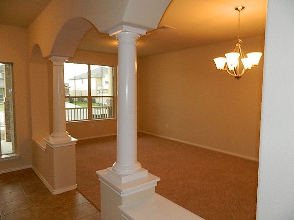 Front sitting/Formal Dining