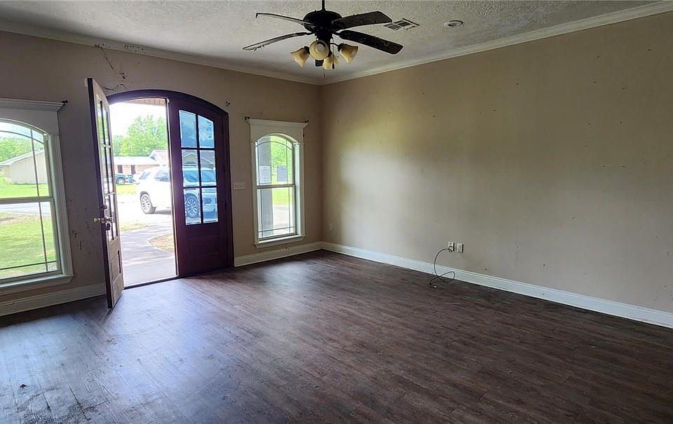 832 Seminole Dr, Lake Charles, LA 70611 Zillow