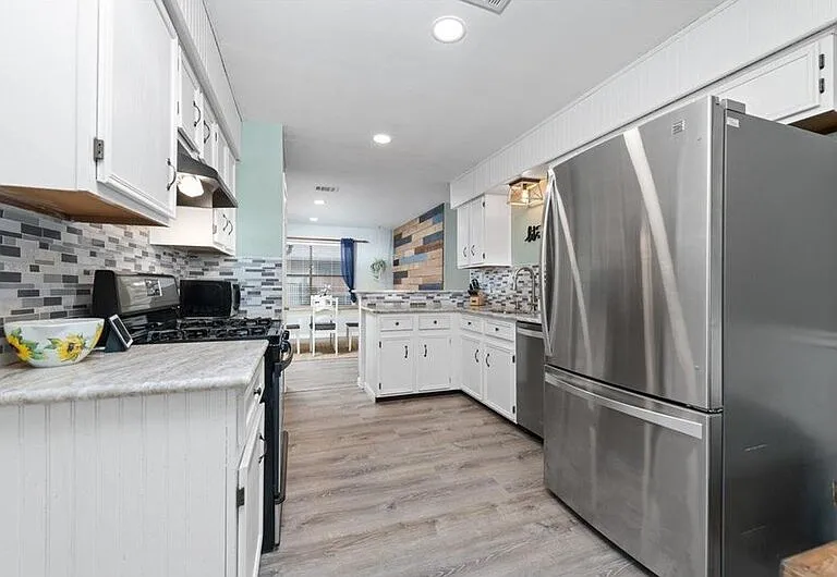 12719 Covington Trl — Photo 19