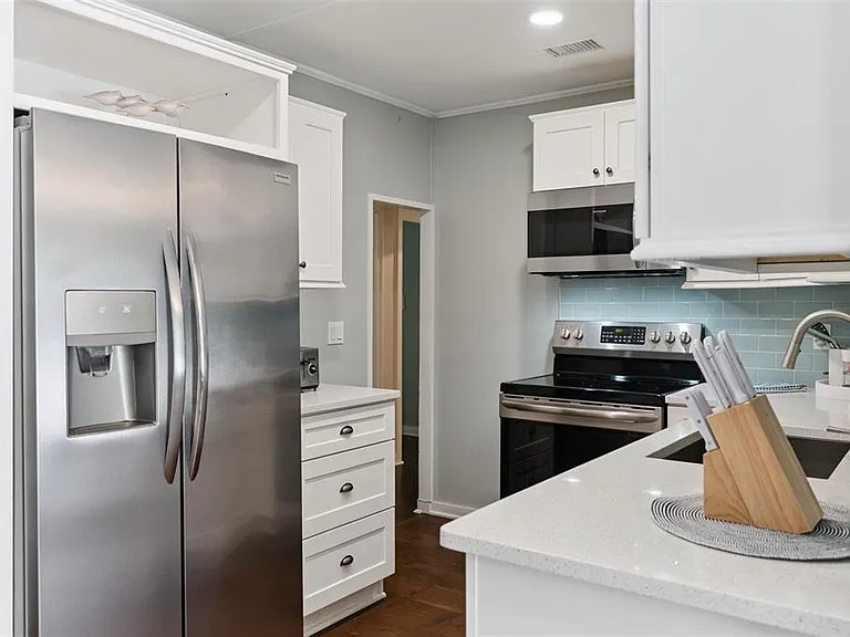 109 N Peninsula Ave — Photo 9