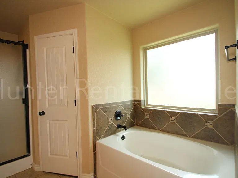 702 W Orion Dr — Photo 23
