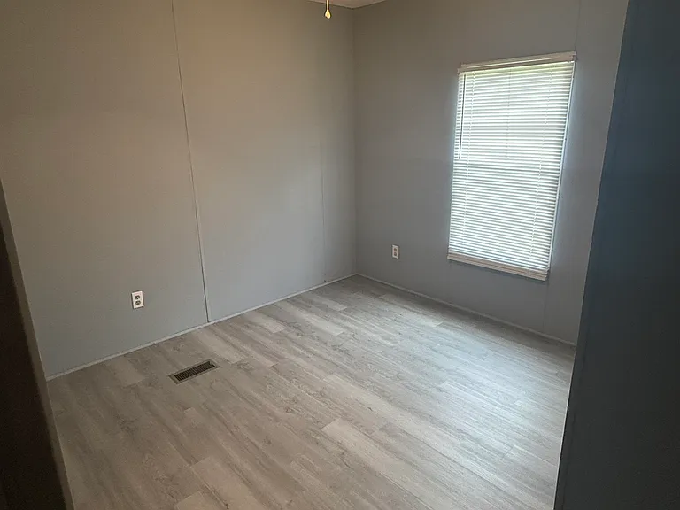 2182 Posey Hill Rd — Photo 2