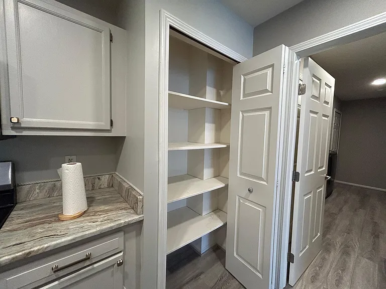 4035 Cornerstone Dr — Photo 23