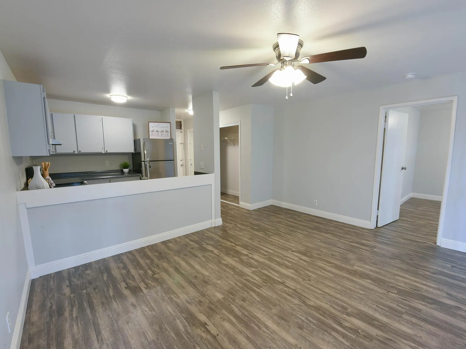 Sunset Terrace — Photo 4
