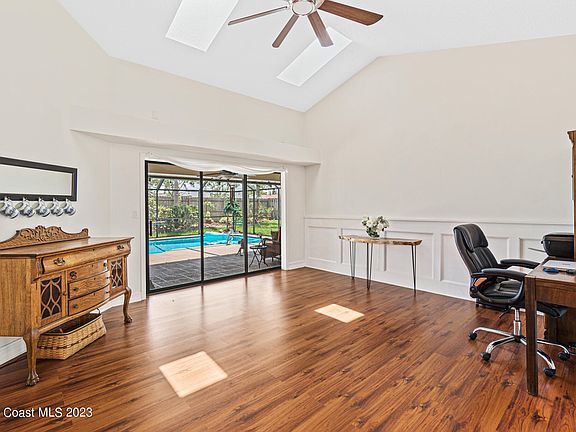 4th image of 1828 Woodberry Cir