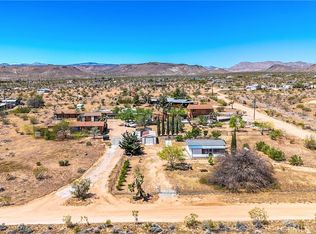 1010 Wamego Trl, Yucca Valley, CA 92284