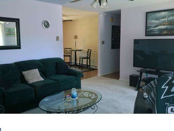 5th image of 336 Jackie Ave
