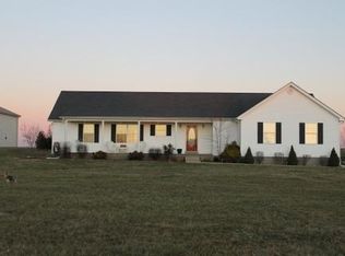 137 Country Ln, Lancaster, KY 40444