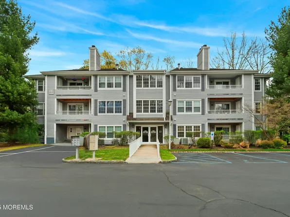 2212 Candlelight Court #2212, Helmetta, NJ 08828