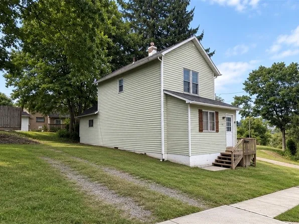 274 Andrew St, Sharon, PA 16146