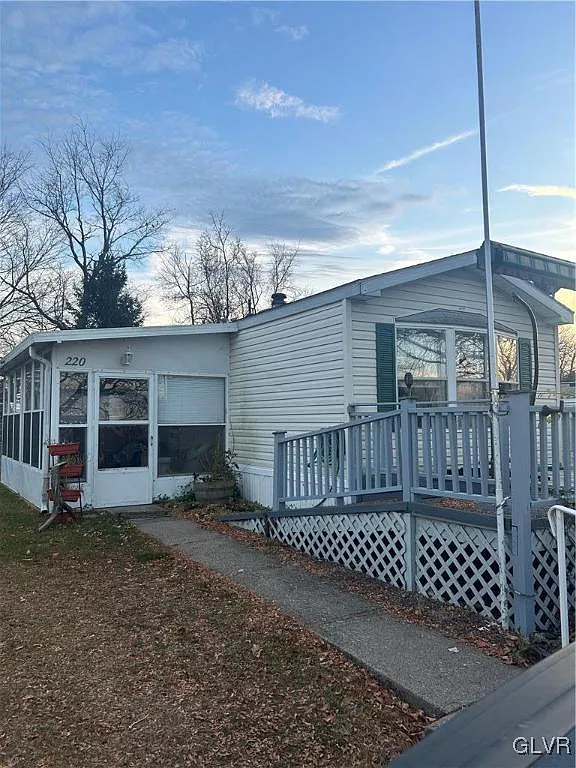 220 Independence Way photo 1