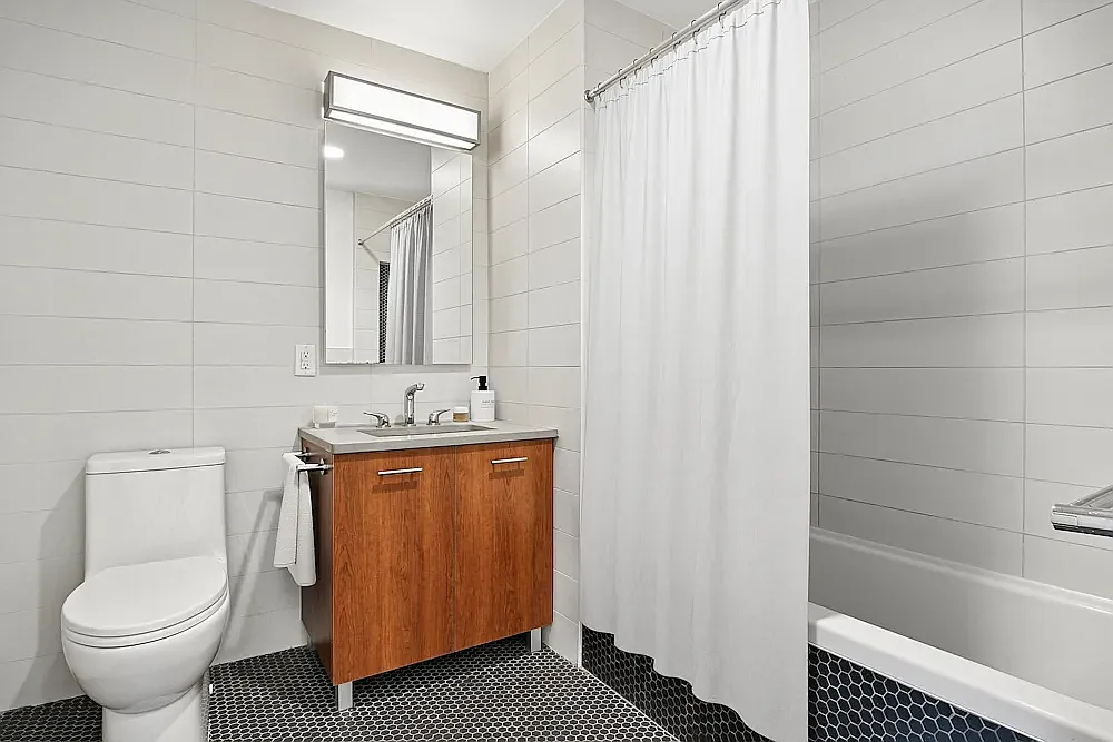 145 Clinton Street — Photo 4