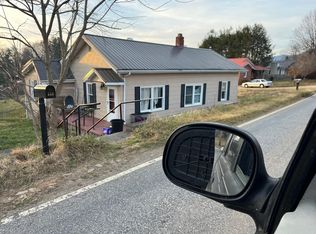 563 N North Canton Rd, Canton, NC 28716