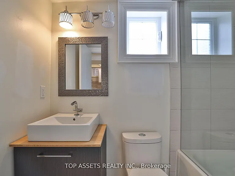 54 Madawaska Ave #BASEMENT — Photo 25