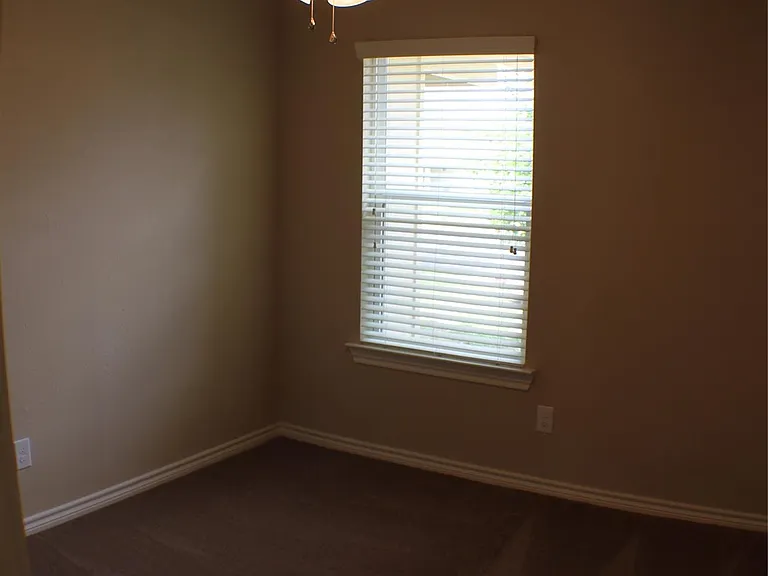 12711 Rampart St — Photo 17