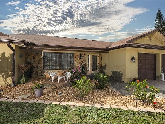 2nd image of 24255 Suncoast Blvd