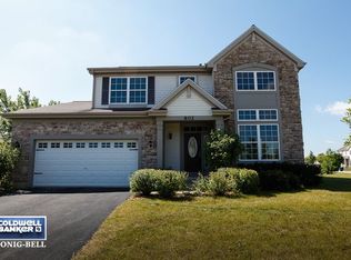 802 Parkside Ln, Yorkville, IL