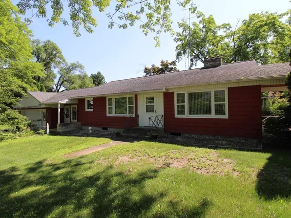 206 East Ormsby Street, Oxford, WI 53952