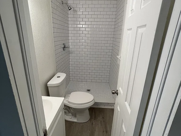 10005 N Arden Ave #A — Photo 13
