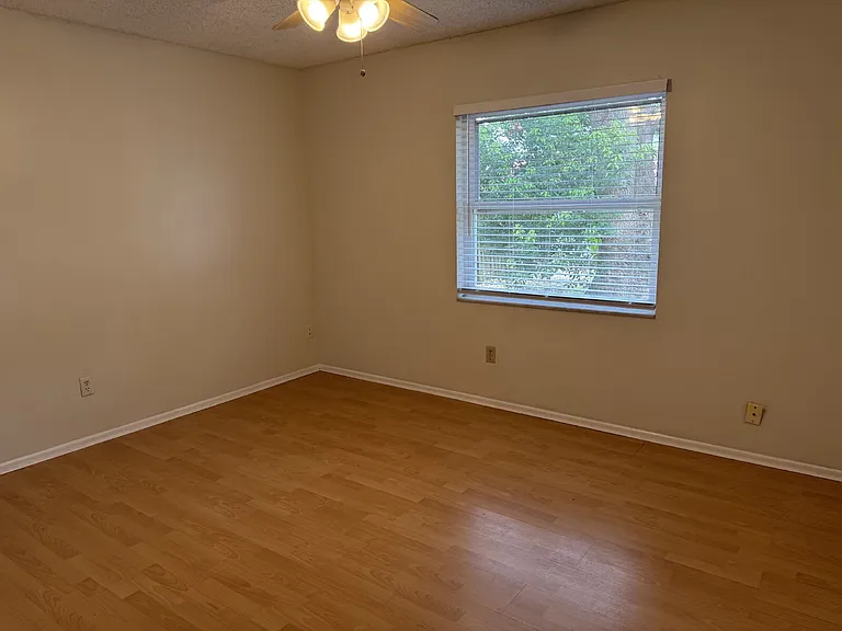 4010 Woodsong Dr — Photo 5