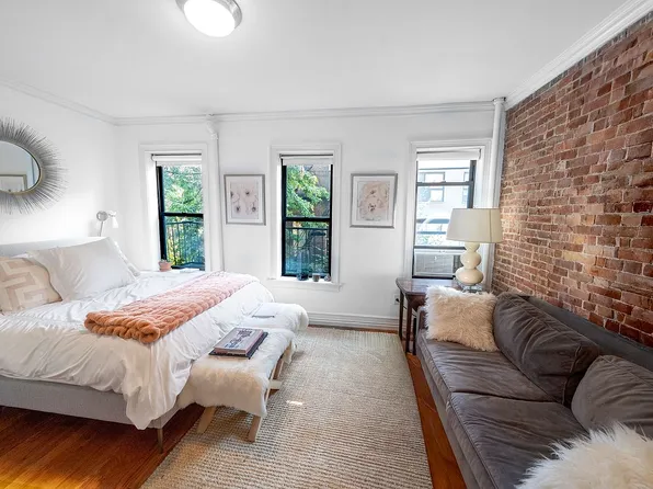 236 E 78th St APT 4B, New York, NY 10075