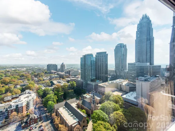 333 W Trade St, Charlotte, NC 28202