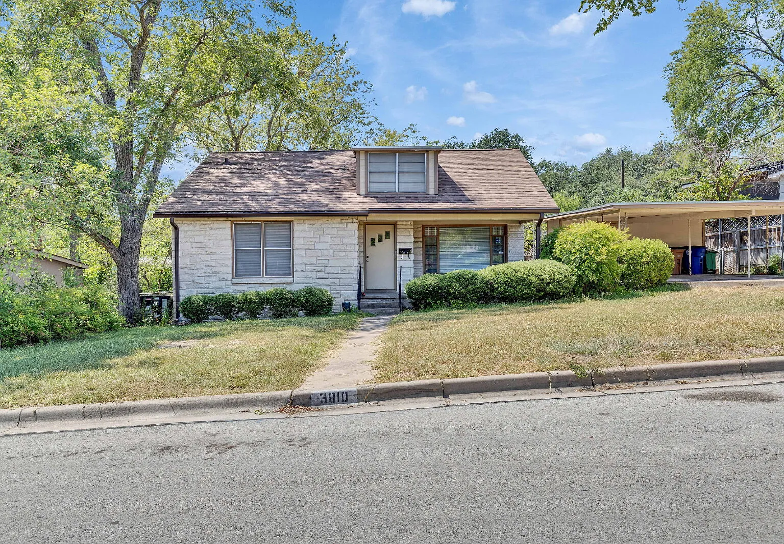 4 bed, 2.0 bath, 1770 sqft, $2,995 — Photo 1