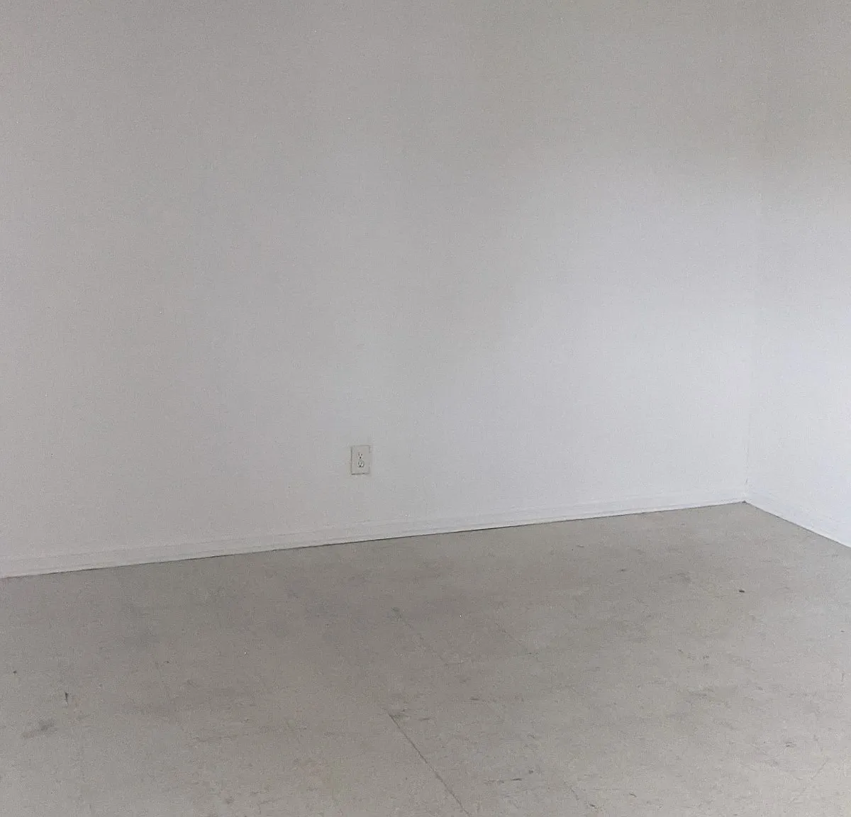 512 West Green Avenue - 28 — Photo 2