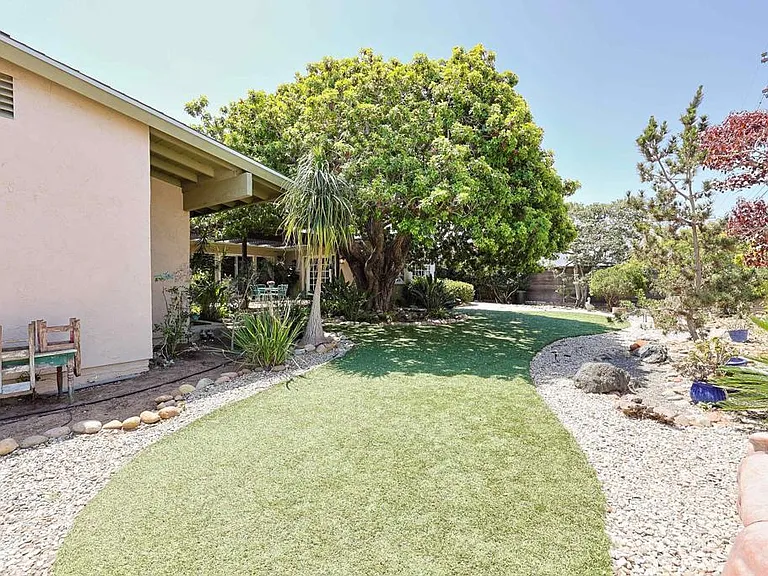 610 Country Club Ln — Photo 58