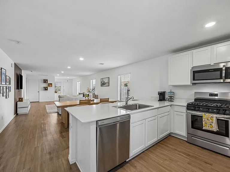 26810 Cenzontle Dr — Photo 10