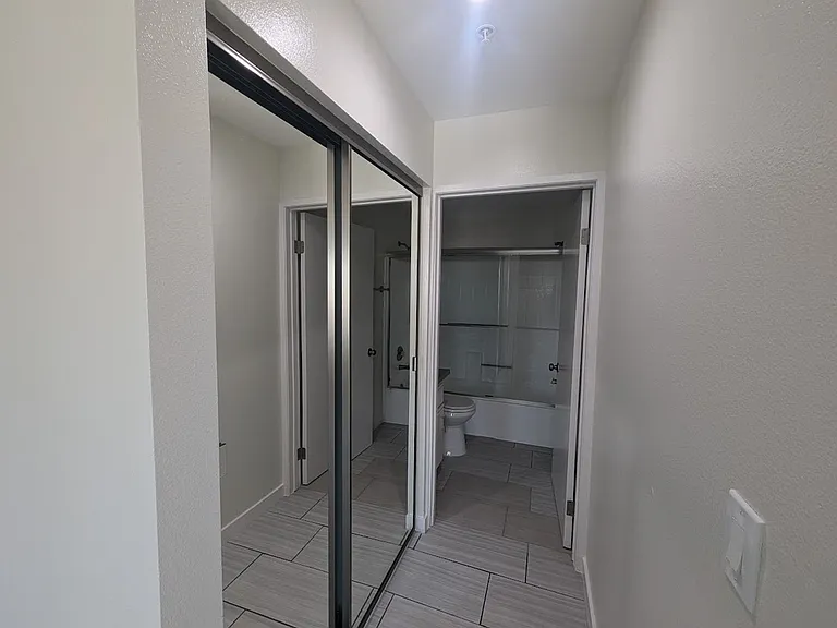Beckwood Apartments — Photo 8