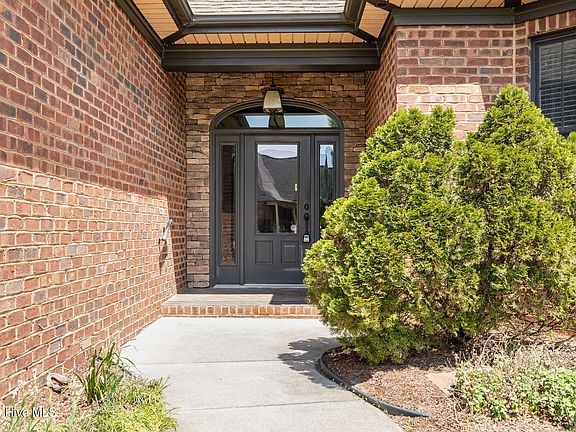 3rd image of 3617 Prestwick Place