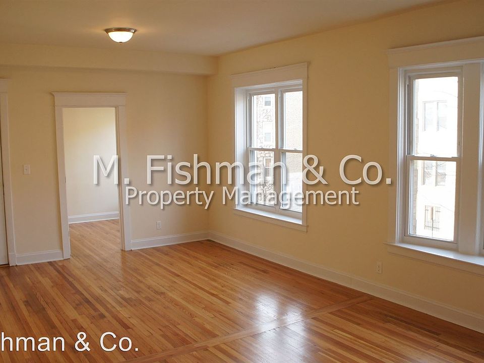 1st image of 1524 N Kedzie 3209-3211 W Pierce #3