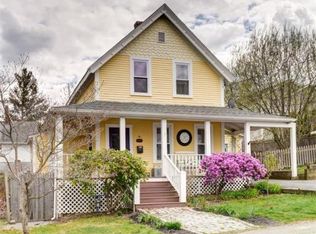 3 Vautrinot Ave, Hull, MA 02045