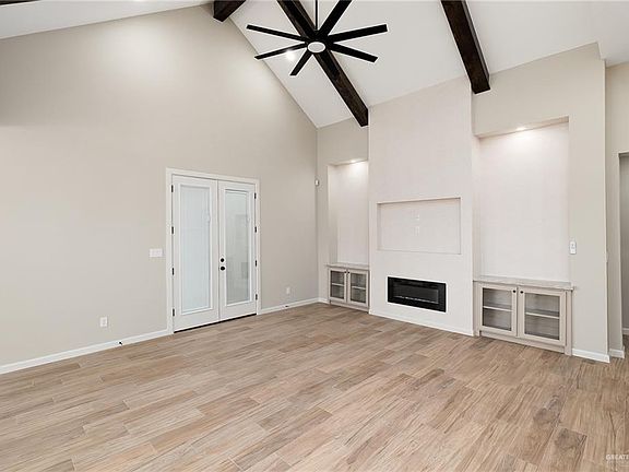 5th image of 3006 Silver Oak Ave