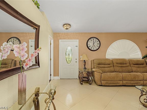 5th image of 1422 NE 7th Pl