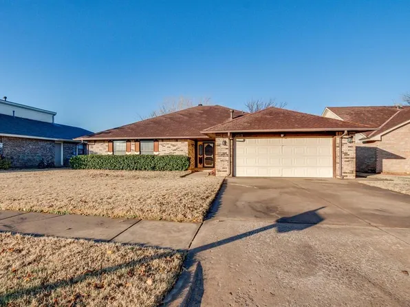 2013 Tanglewood Dr, Edmond, OK 73013