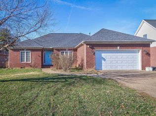 105 Auburn Dr, Newburgh, IN 47630